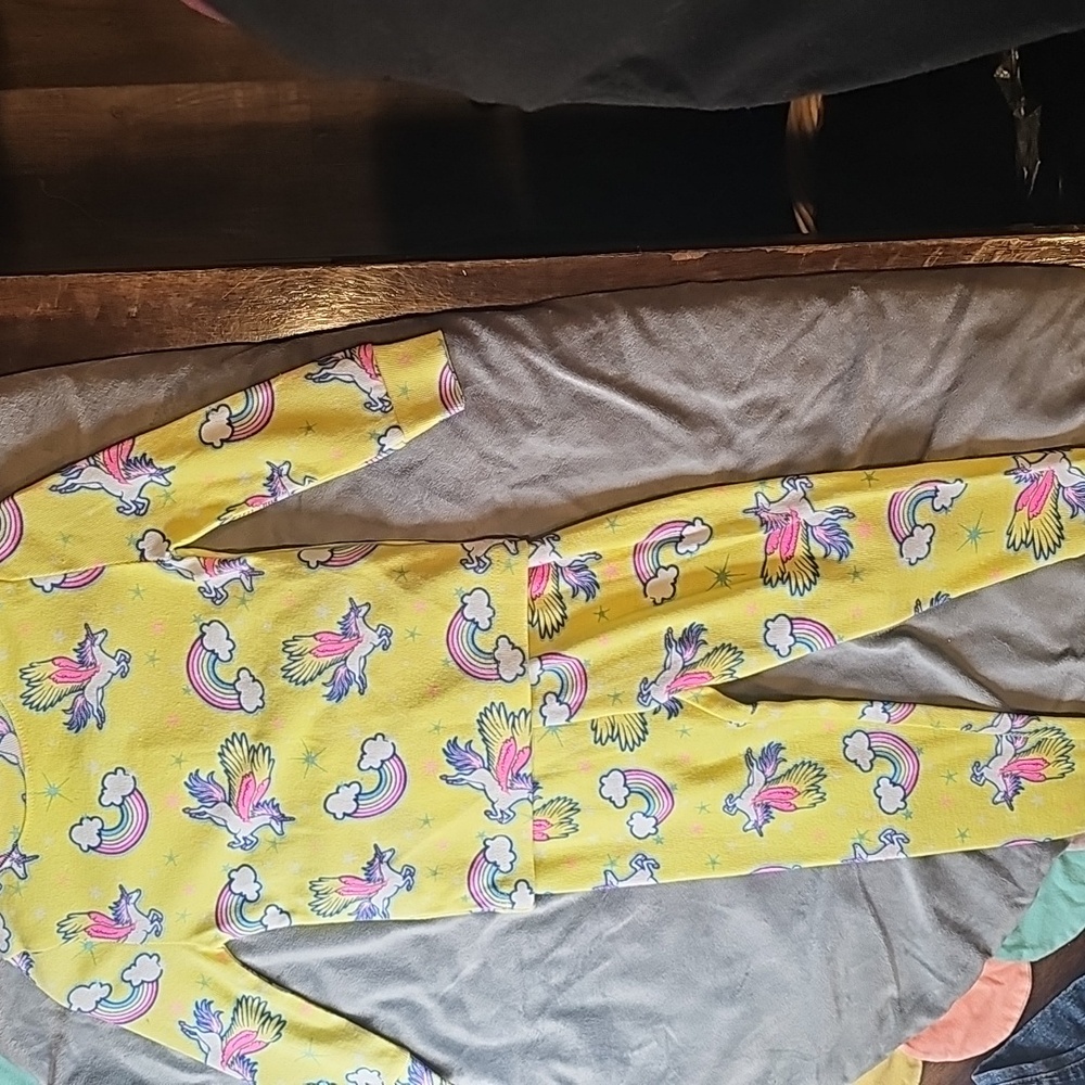 E Two piece Pj's size 18 Months of age